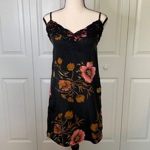 Women’s Style House Slip Dress
